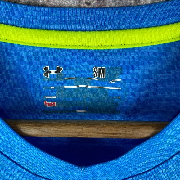 Under Armour Women V-Neck SS Tee - Picture 4 of 6